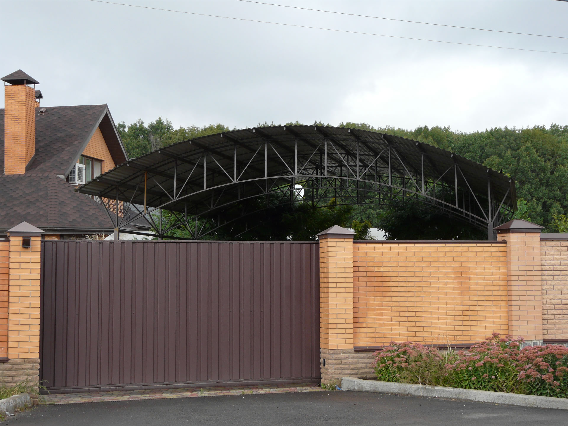 Art forging studio �Style� in Poltava carries out welding of metal structures